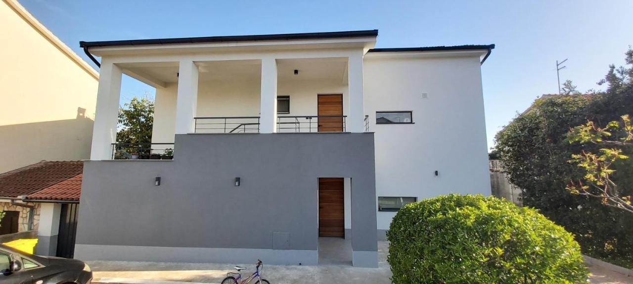 Apartman Olea พูลา ภายนอก รูปภาพ