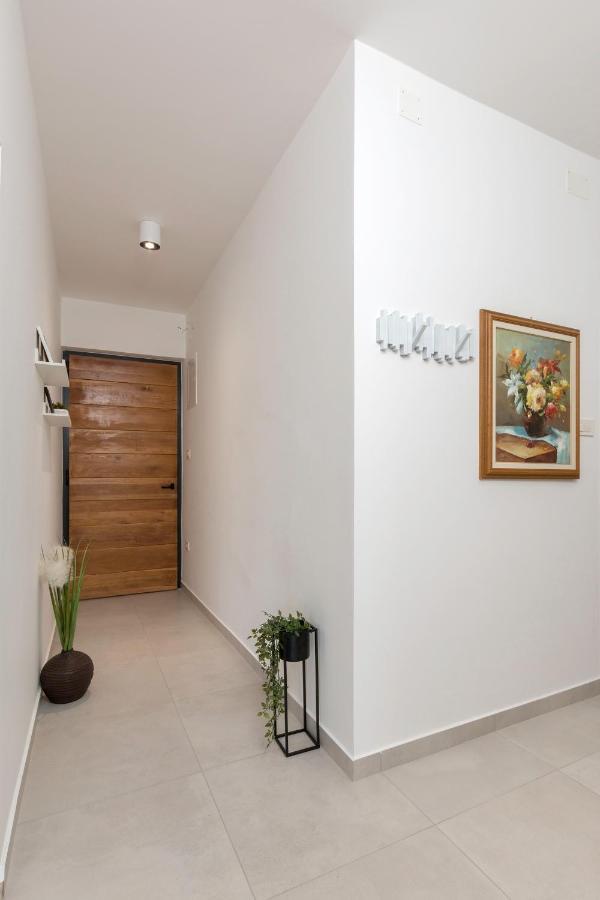 Apartman Olea พูลา ภายนอก รูปภาพ